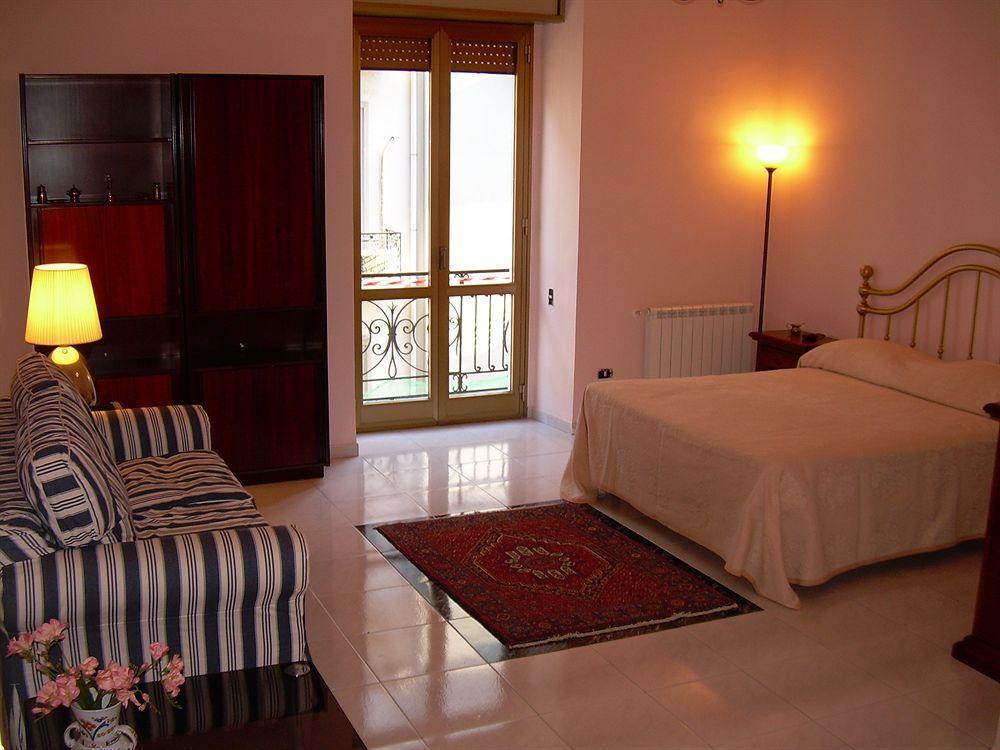 Regina Suite Napoli Eksteriør bilde