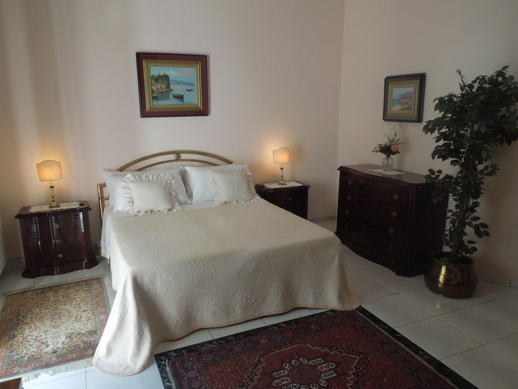 Regina Suite Napoli Eksteriør bilde